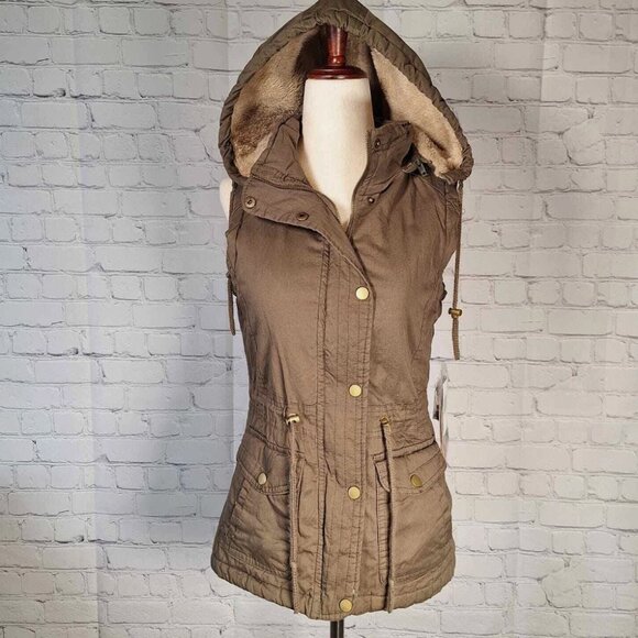 Olive Green Utility Fleece-Lined Vest w/ Removable Hood - Picture 6 of 8